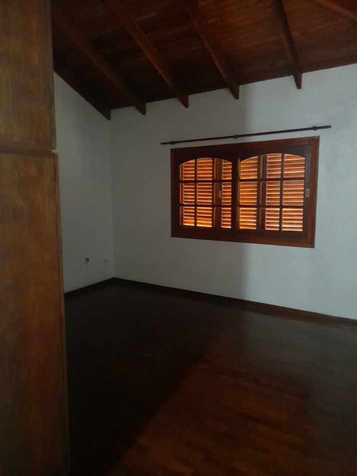 Casa en alquiler calle 139 entre 49 y 50