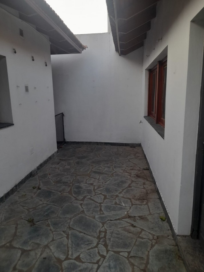 Casa en alquiler calle 139 entre 49 y 50