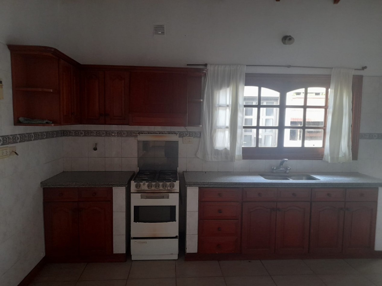 Casa en alquiler calle 139 entre 49 y 50