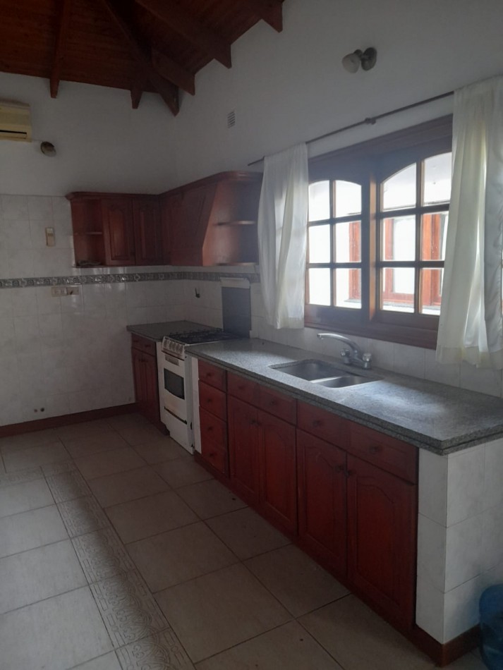 Casa en alquiler calle 139 entre 49 y 50