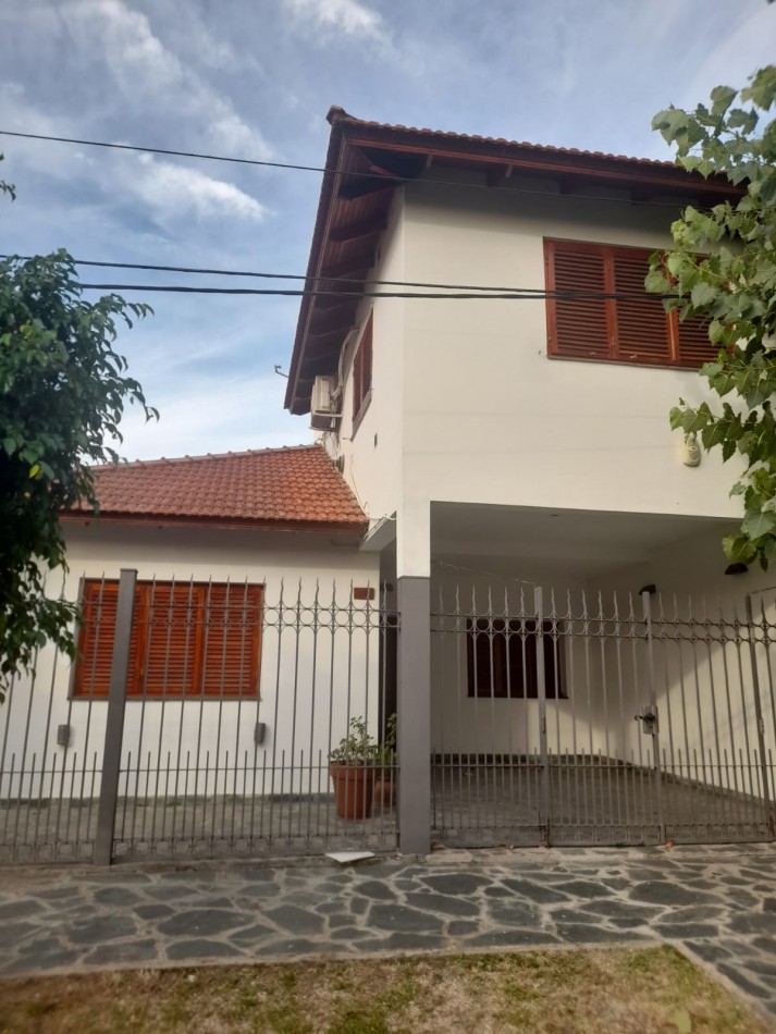 Casa en alquiler calle 139 entre 49 y 50