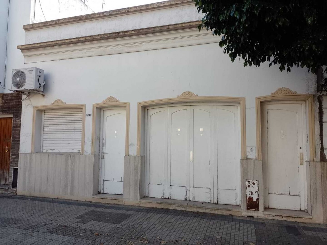 Casa calle 49 e/ 19 y 20