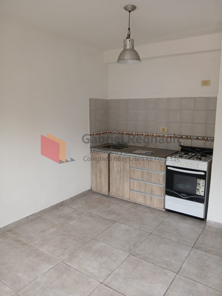 Duplex calle 132 e/ 64 y 65