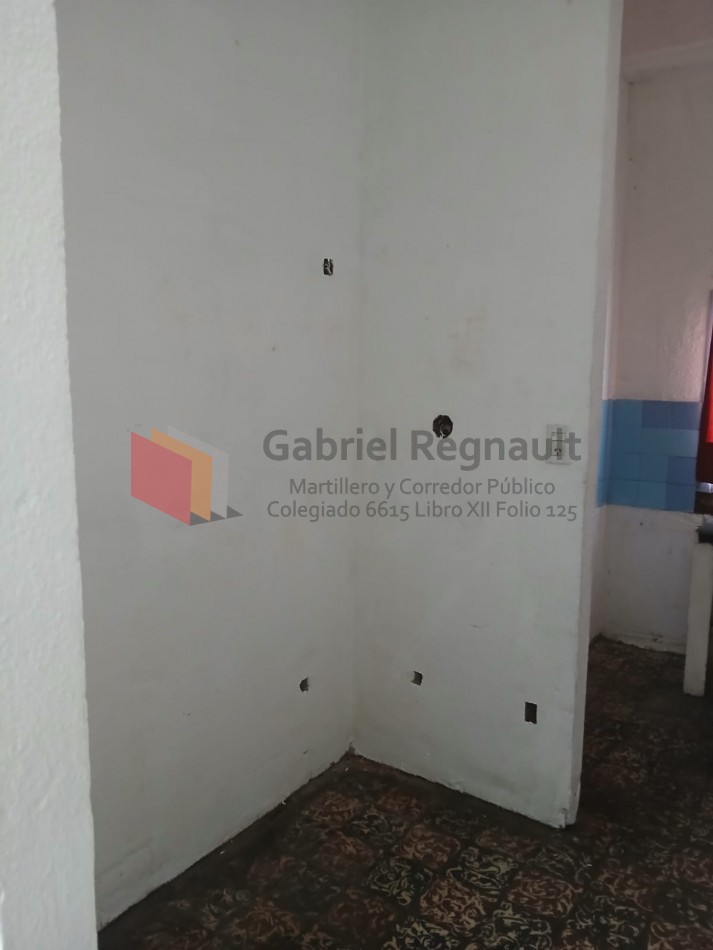 Local calle 63 esq 27