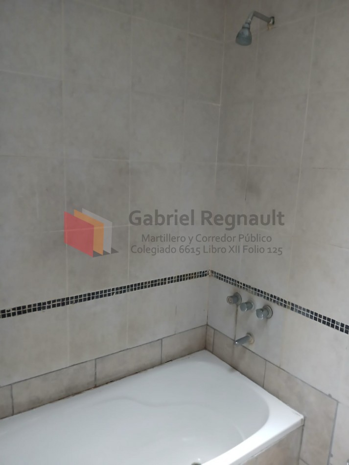 Duplex calle 132 e/ 64 y 65