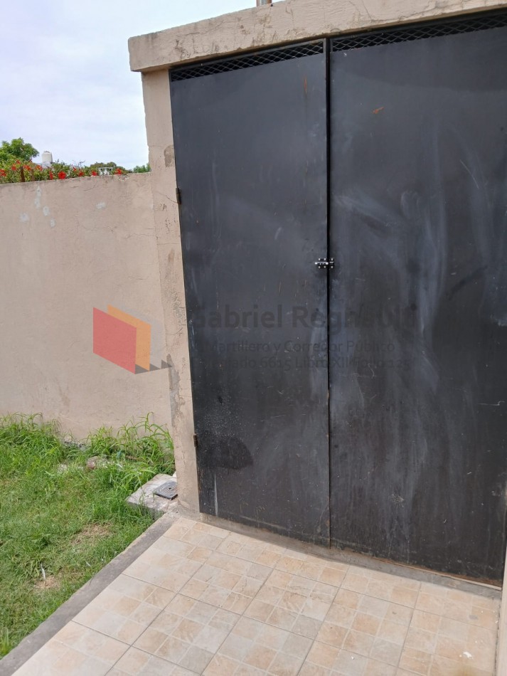 Duplex calle 132 e/ 64 y 65