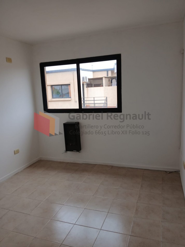 Duplex calle 132 e/ 64 y 65